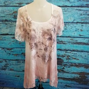 Brittany Black Sz L Shark Bite Floral Blouse